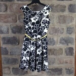 The Limited Black White Floral Sleeveless Fit Flare Dress Party Yellow‎ Belt 2